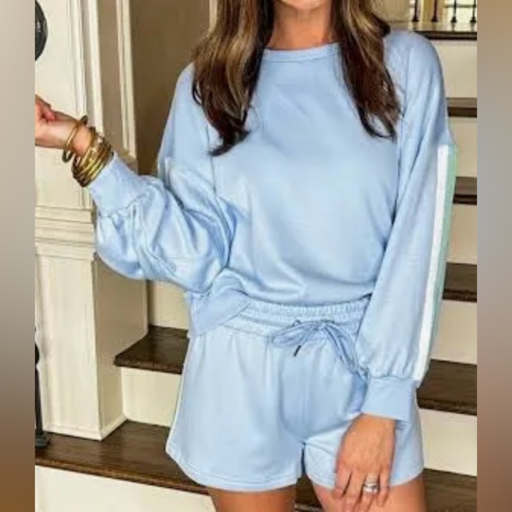 Mary Square Boutique Short Lounge Set Blue Green White Sequins NWT